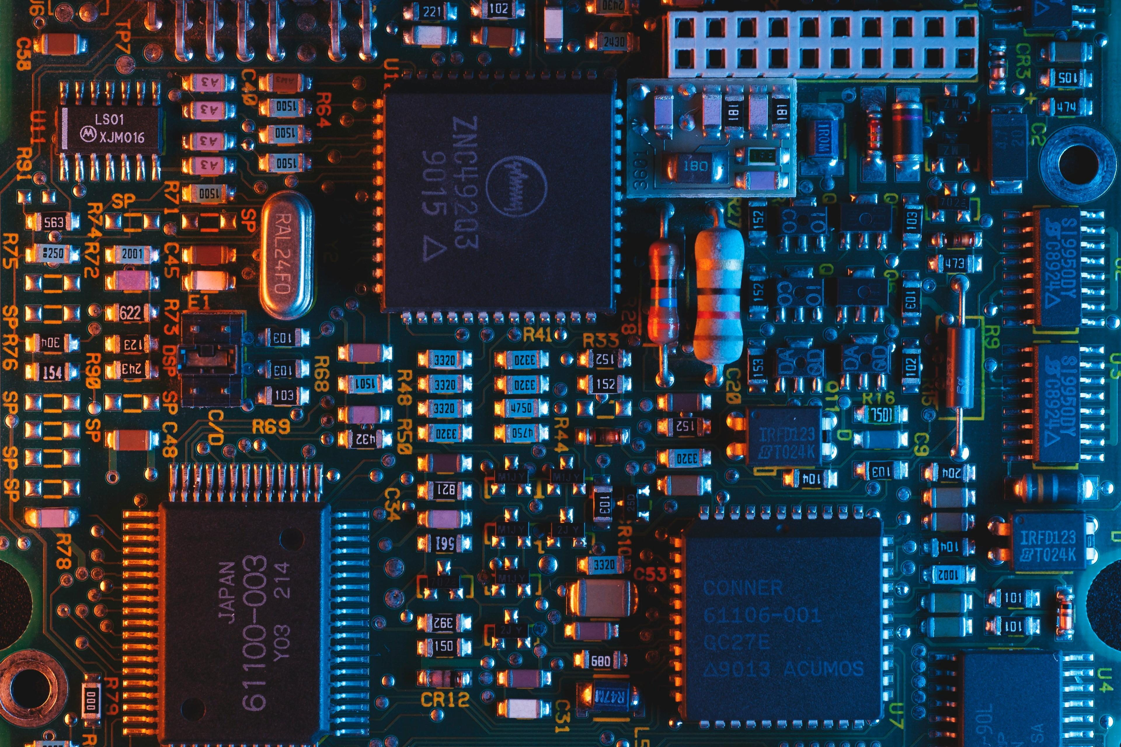 Bluetooth LE product architecture with firmware and mobile app